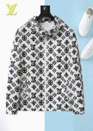 Picture of Louis Vuitton Jackets _SKULVM-3XL12yn19432530